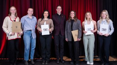 8 étudiantes et étudiants de la Faculté des sciences infirmières